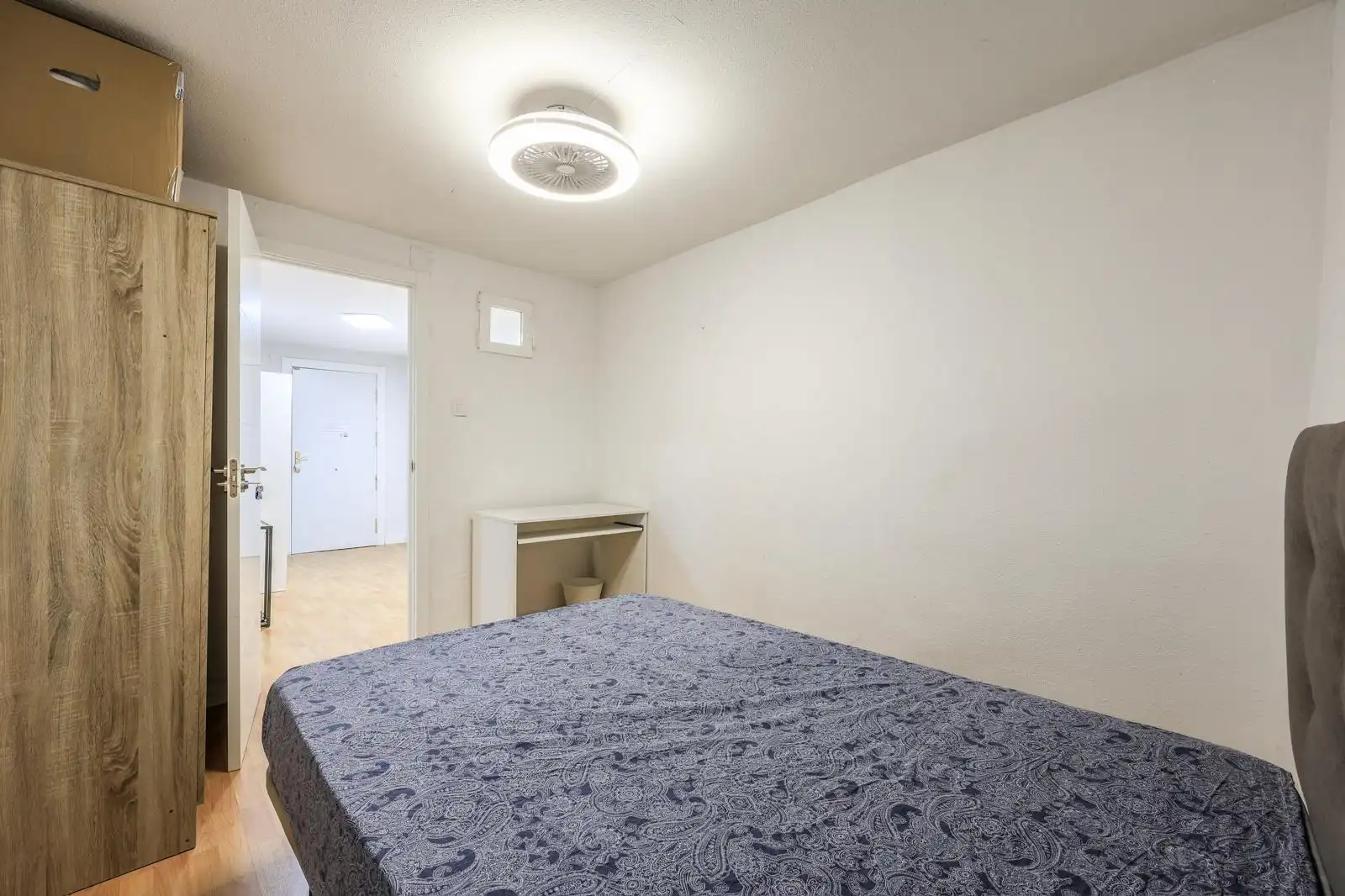 Piso en venta en Madrid con Calefacción y Amueblado