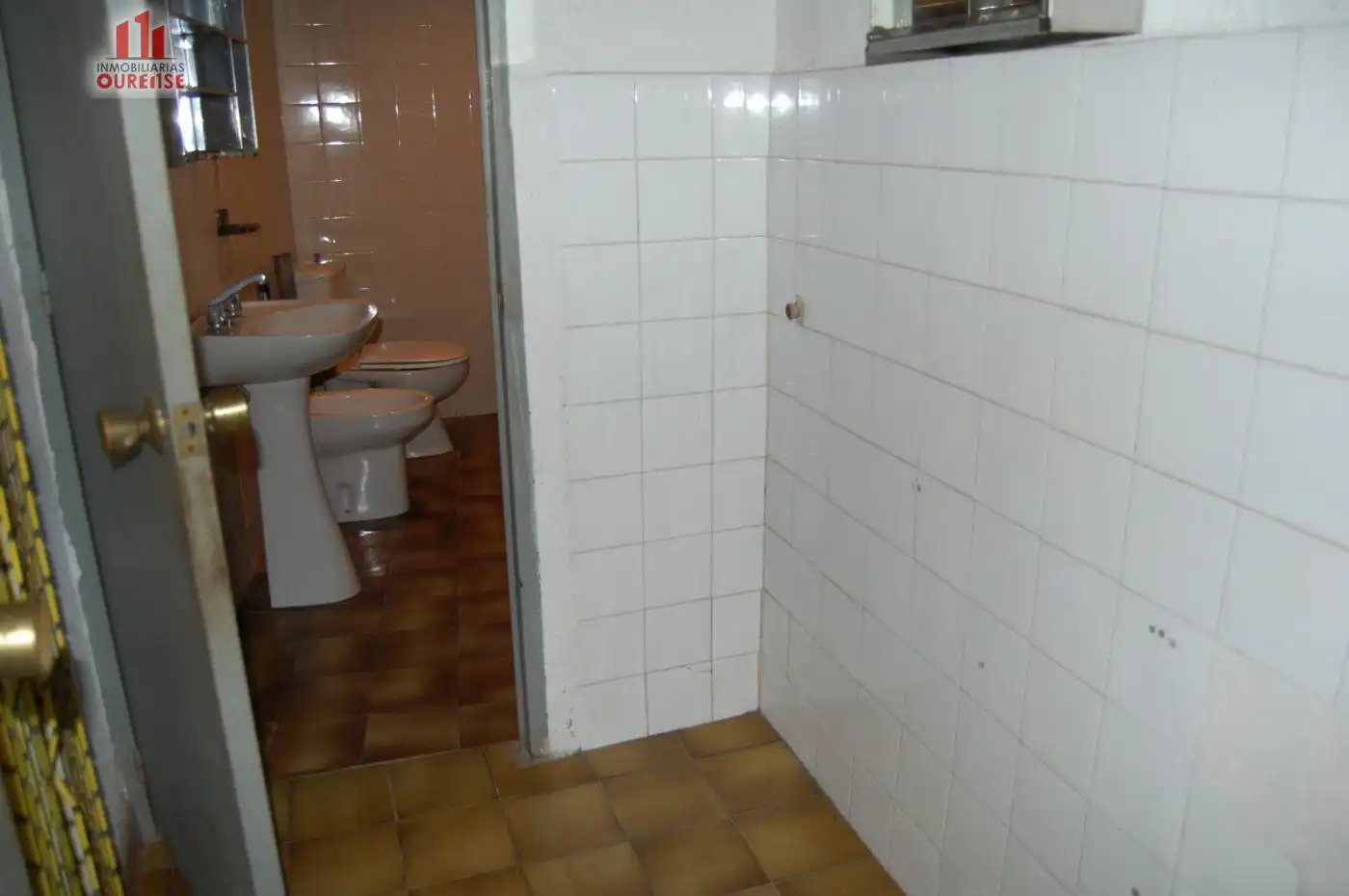 Bathroom of Houses for sale in San Cibrao das Viñas  with Balcony