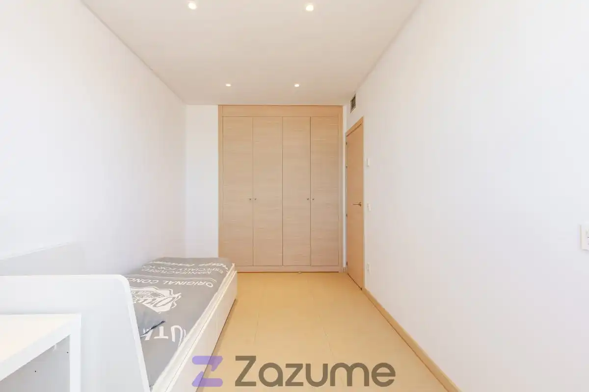 Bedroom of Flat for rent in Madrid  with Air Conditioner, Heating and Private garden