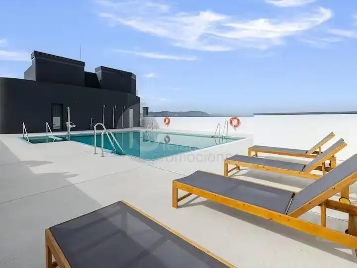 Piscina de Pis de lloguer en Málaga amb Aire condicionat, Traster i Moblat