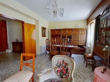 Pis amb balcó en venda a Casco Antiguo
