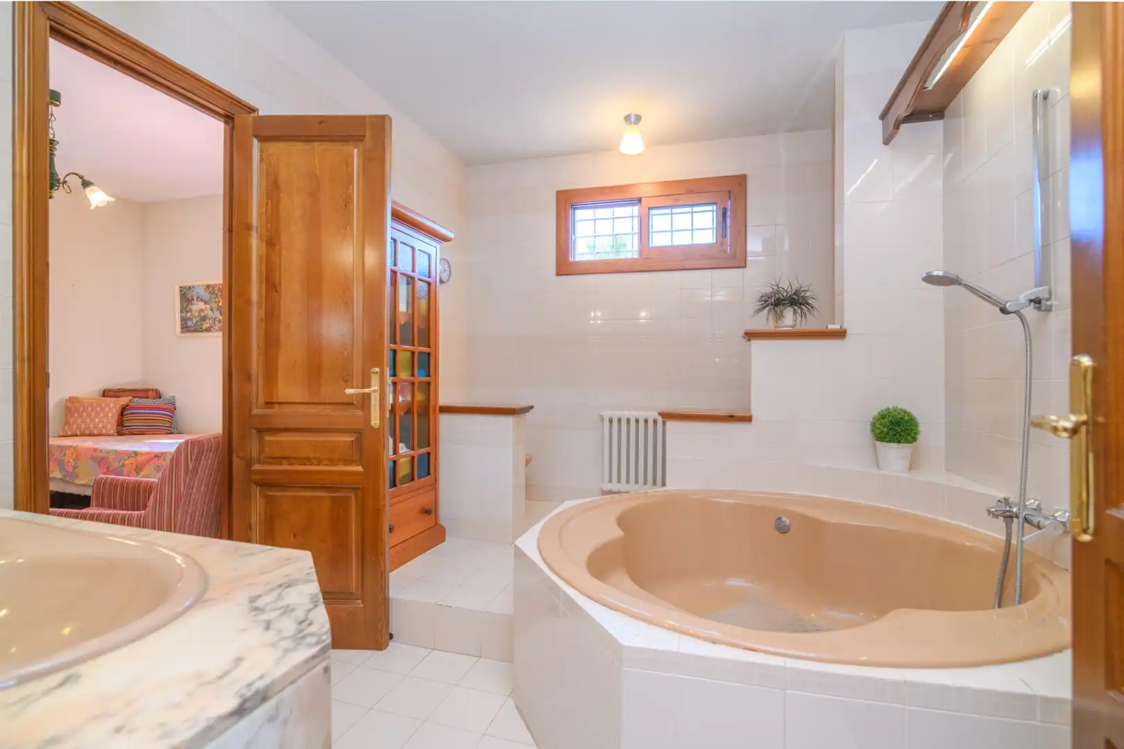 Bathroom of Houses for sale in Cabrils  with Air Conditioner, Heating and Private garden