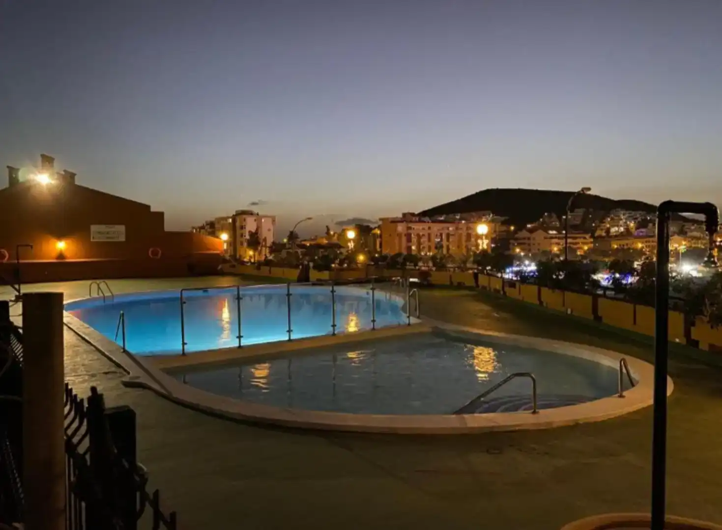 Piscina de Pis de lloguer en Arona amb Balcó