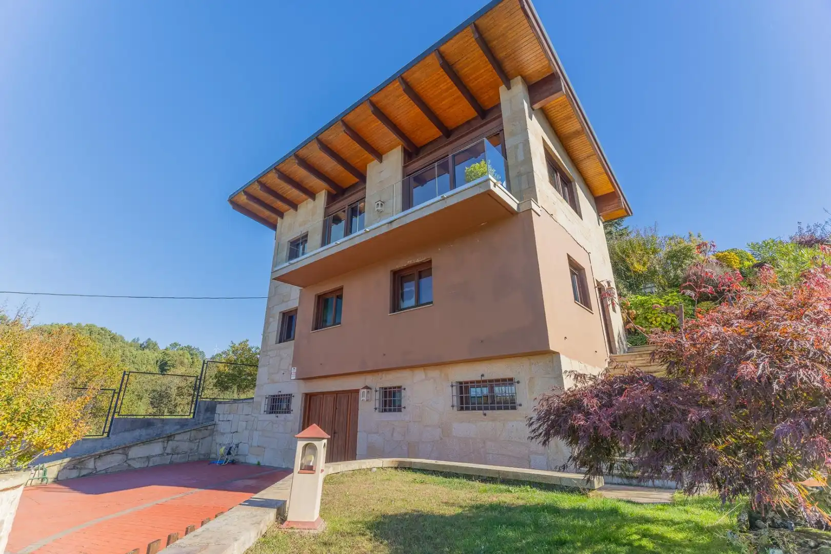 Vista exterior de Casa o chalet en venta en A Cañiza   con Calefacción, Jardín privado y Terraza