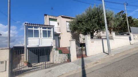 Casa a 4 vientos de 3 plantas con gran potencial y espacio exterior, imatge 2