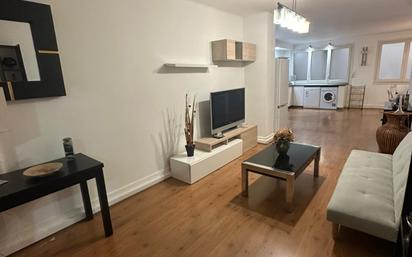 Living room of Flat for sale in L'Hospitalet de Llobregat