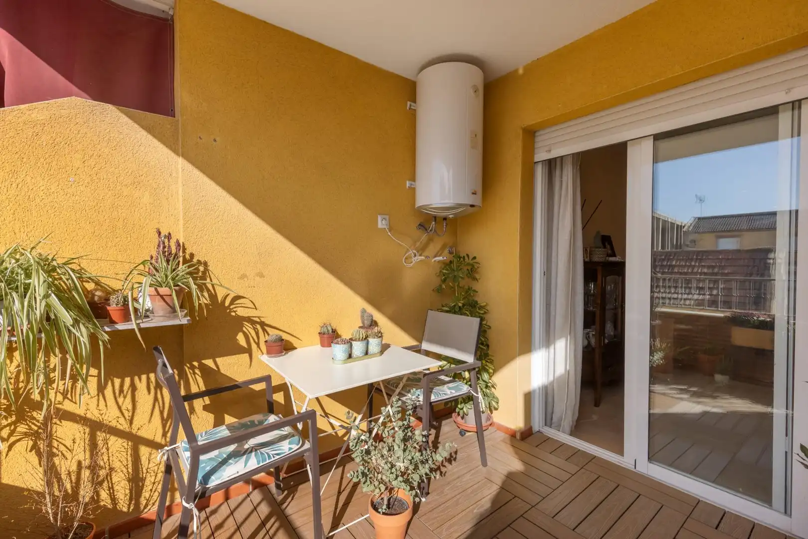 Balcony of Flat for sale in Churriana de la Vega  with Air Conditioner, Terrace and Balcony