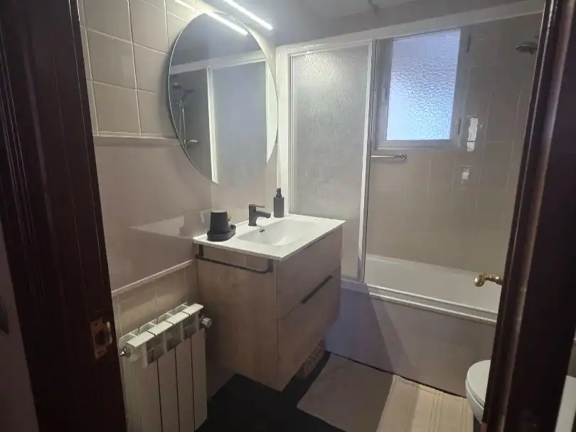 Bathroom of Flat for rent in Guardo  with Furnished