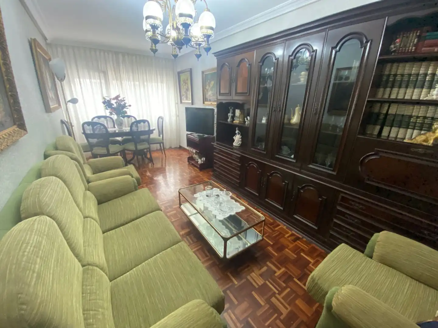 Wohnzimmer von Wohnung zum Verkauf in Oviedo  mit Heizung und Terrasse