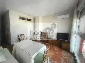 Habitación de Ático de alquiler en Sevilla con Aire acondicionado y Amueblado