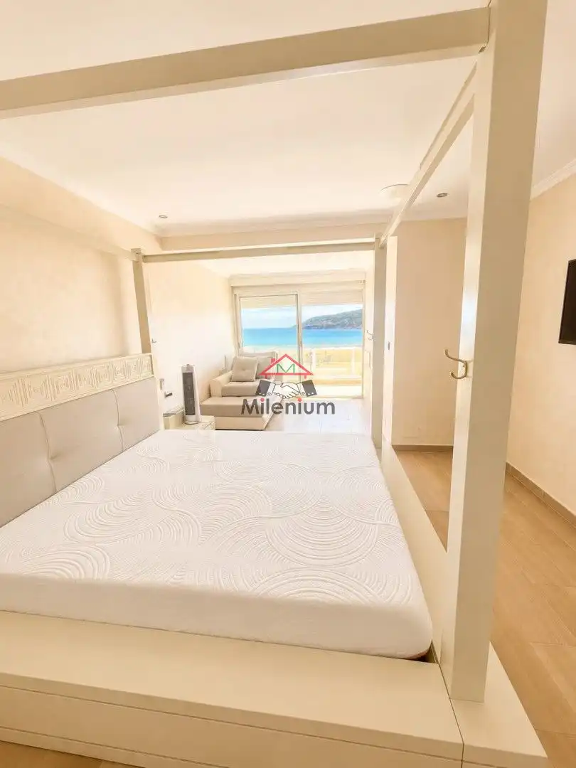 Habitación de Casa o chalet en venta en Algeciras con Aire acondicionado, Jardín privado y Terraza