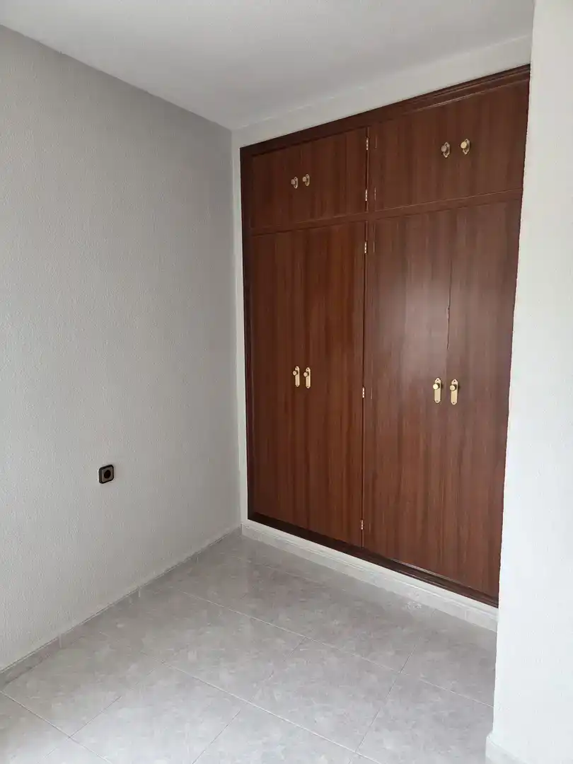 Bedroom of Flat for sale in Sanchotello  with Storage room, Furnished and Balcony