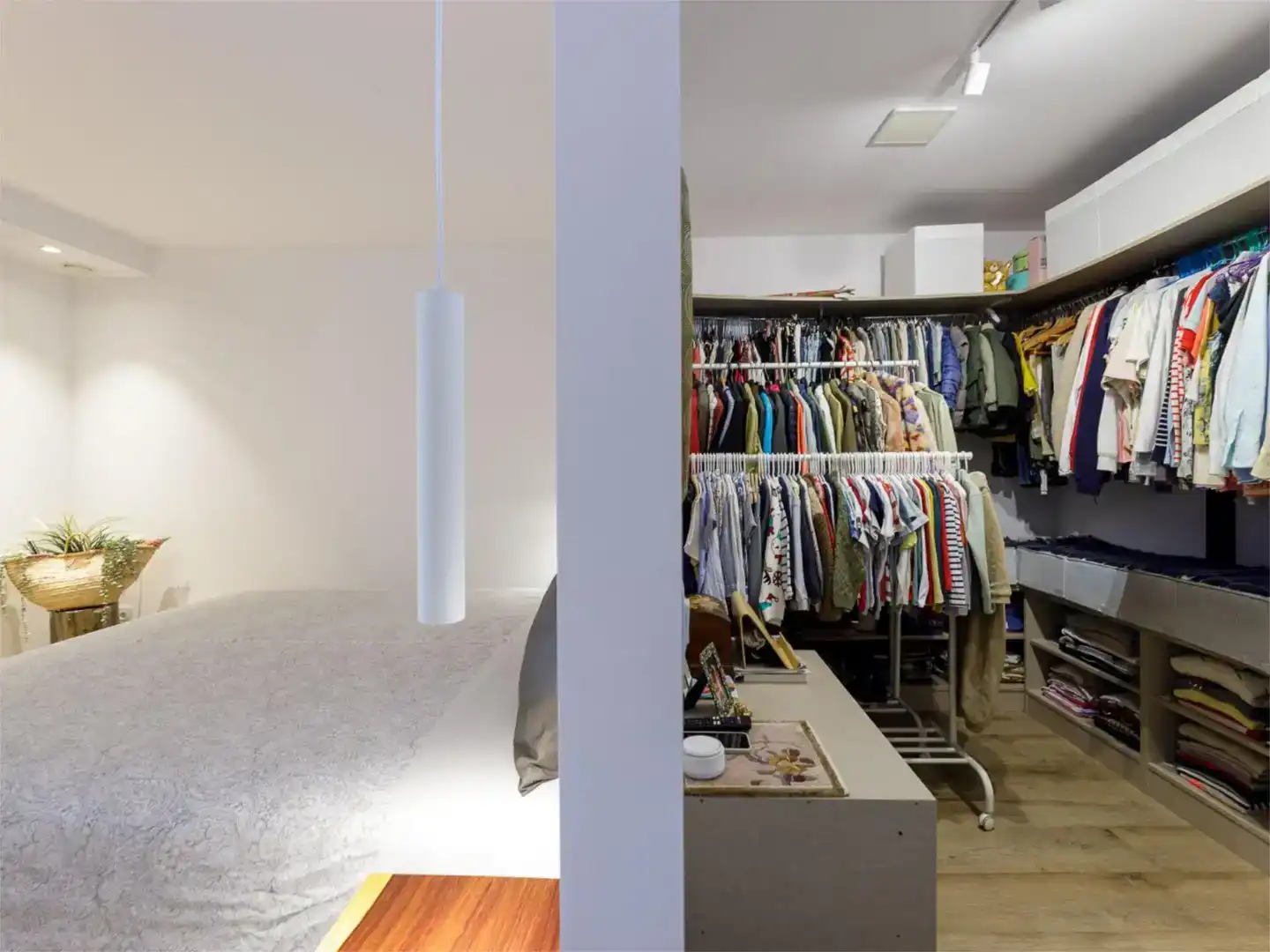 Flat for sale in  Palma de Mallorca  with Air Conditioner