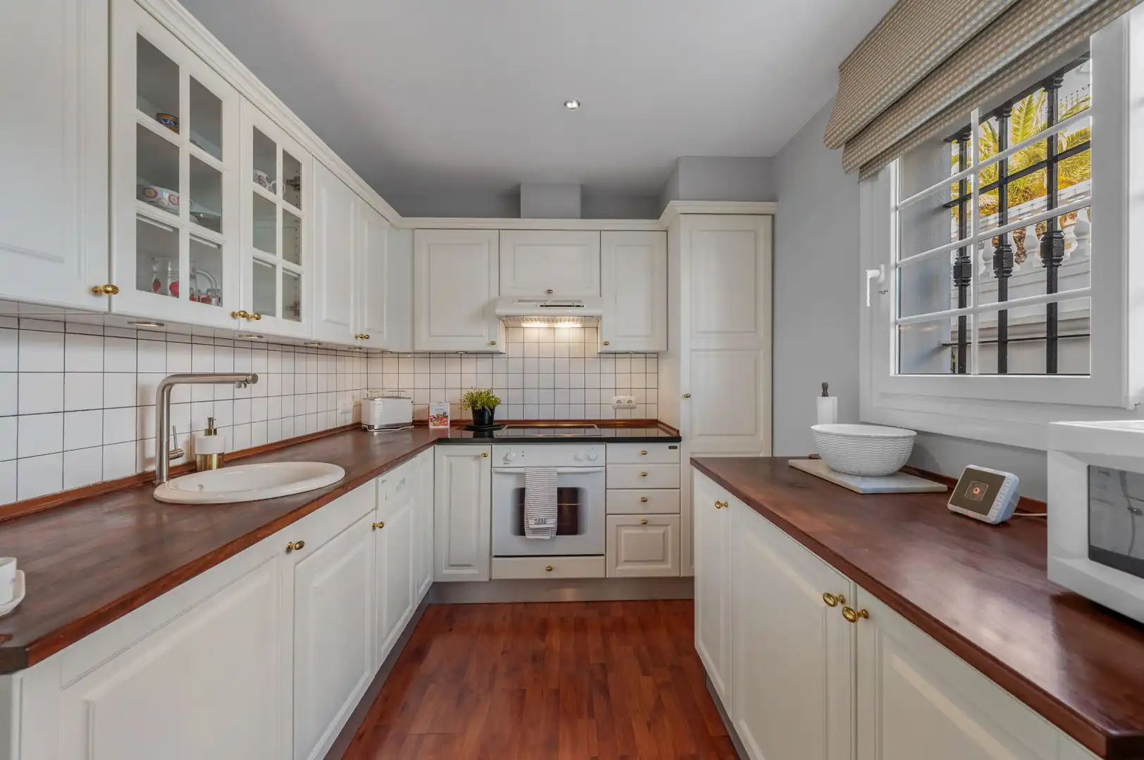 Cocina de Casa adosada en venta en Marbella con Aire acondicionado, Terraza y Piscina