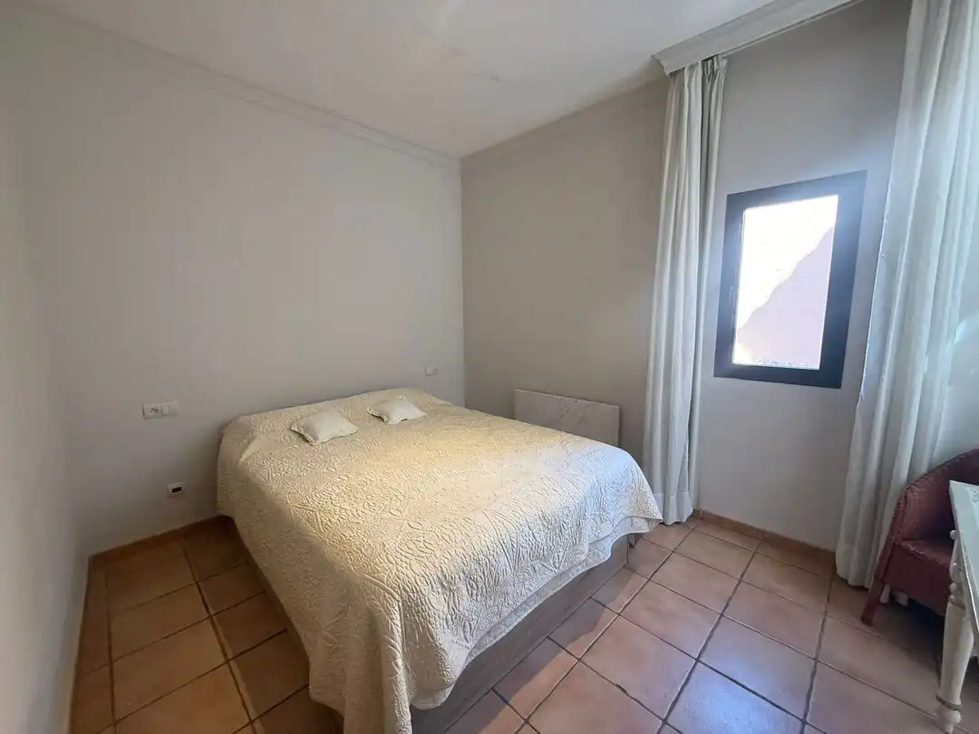 Dormitori de Dúplex en venda en Estepona amb Calefacció, Jardí privat i Terrassa
