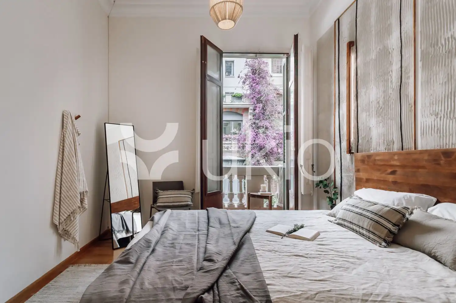 Habitación de Apartamento de alquiler en Barcelona con Aire acondicionado, Calefacción y Amueblado