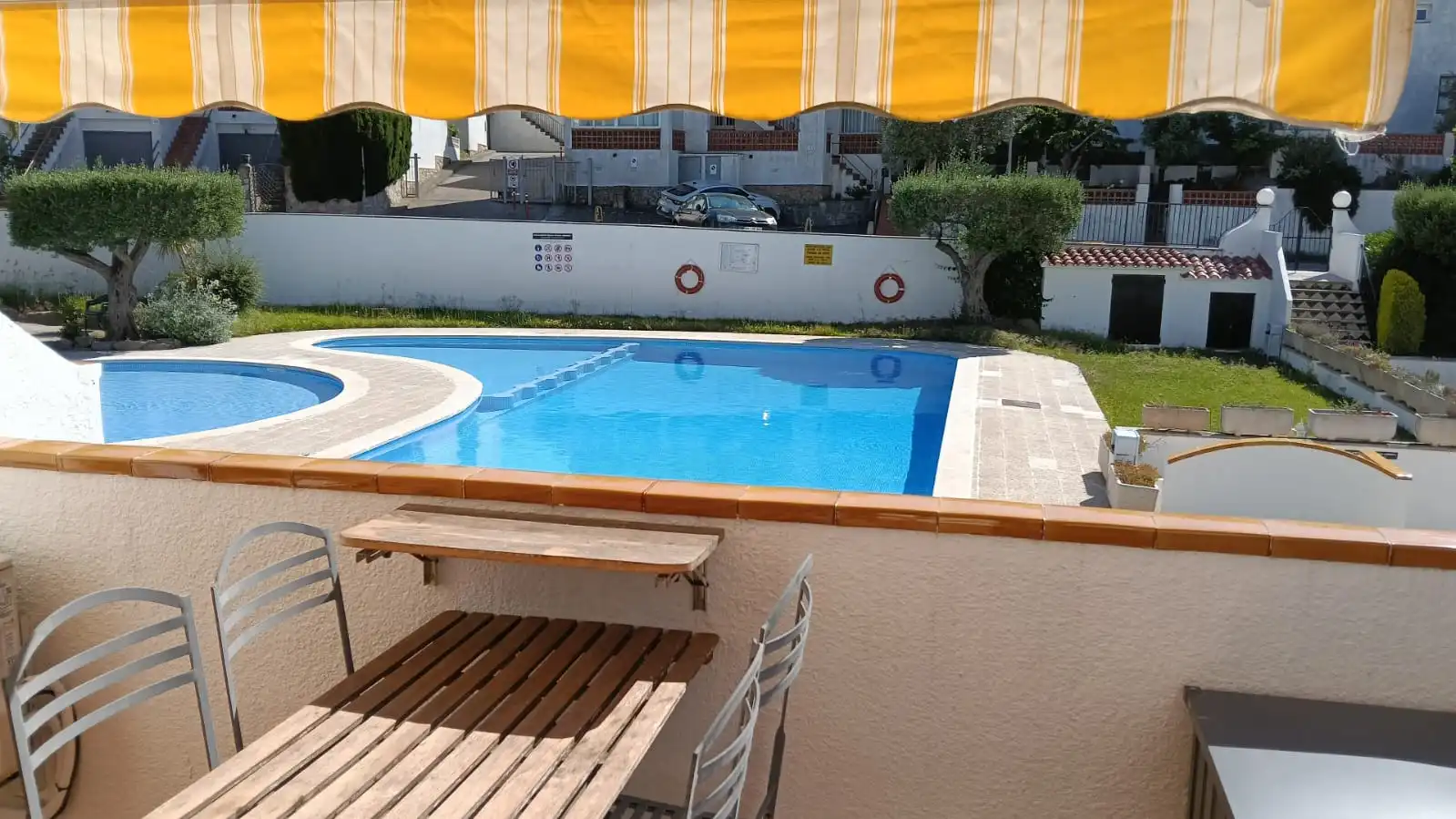 Piscina de Pis en venda en Roses amb Aire condicionat, Calefacció i Terrassa