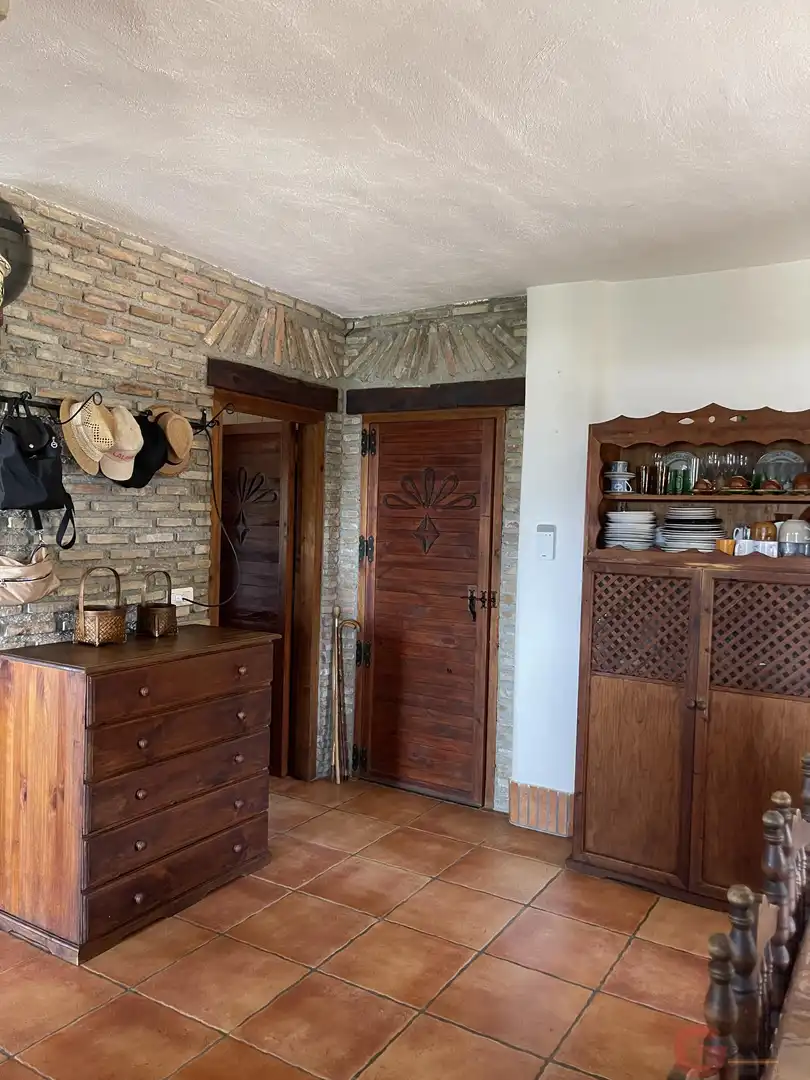 Country homes for sale in Lobres