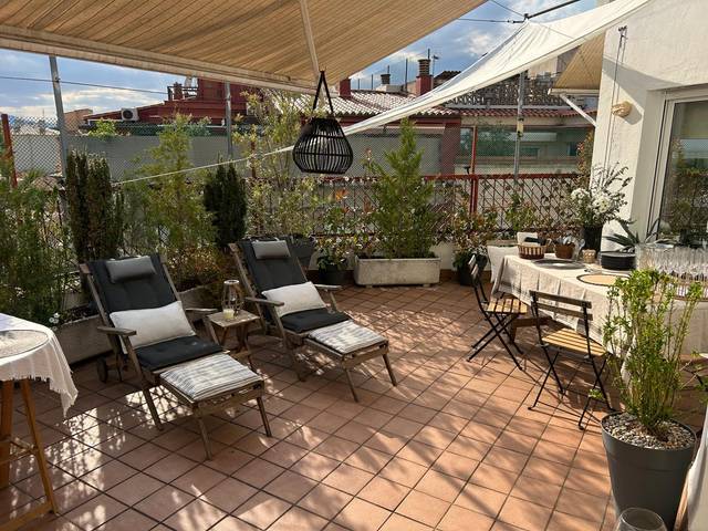 Ático en Alquiler en Carrer Migdia, 18 en Eixample Nord