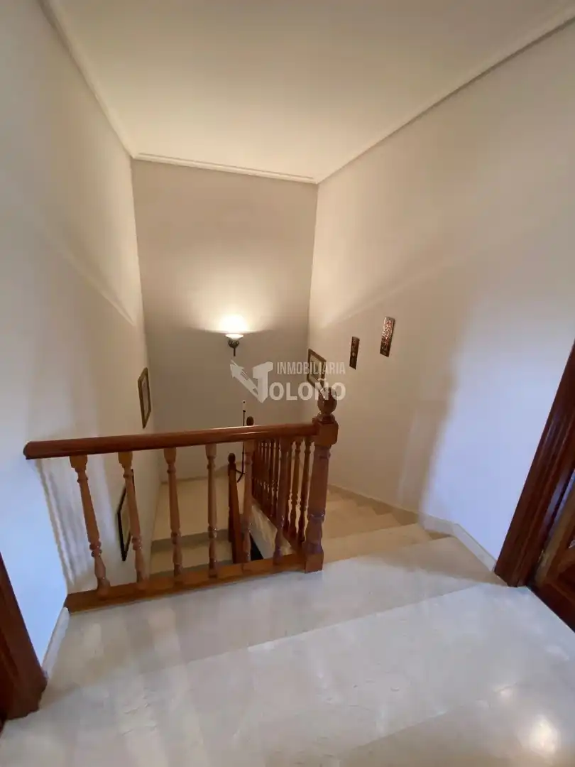Casa o xalet en venda en Haro amb Calefacció, Jardí privat i Parquet