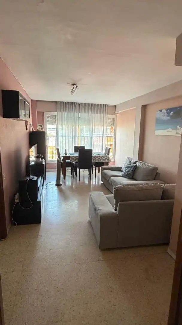Sala d'estar de Pis en venda en Barcelona amb Calefacció