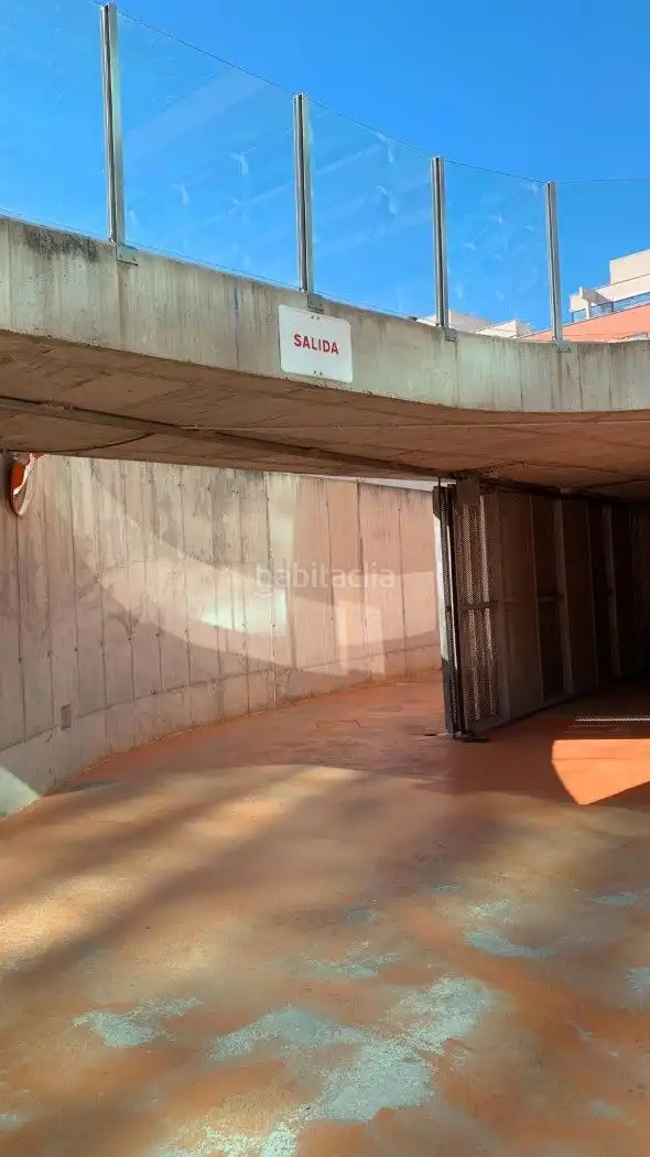 Parkplatz zur Miete in Avenida del Rocío 5, imagen 4