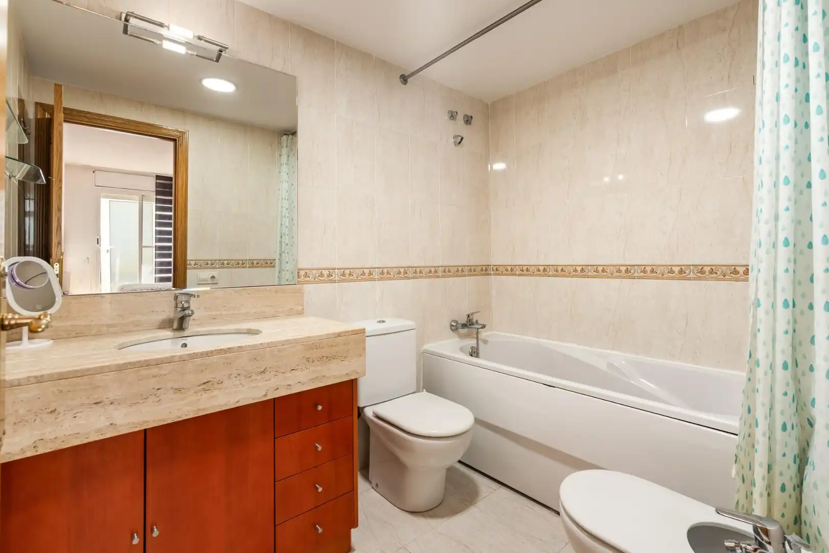 Bathroom of Flat for sale in Mataró  with Air Conditioner, Heating and Private garden