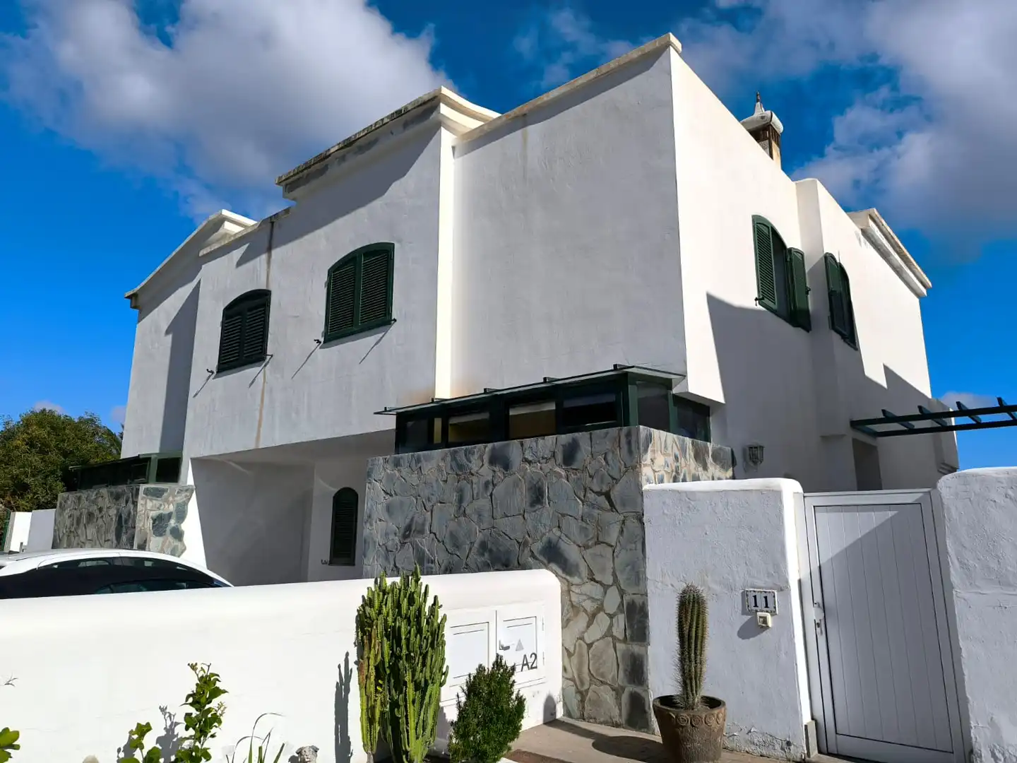 Vista exterior de Casa o xalet en venda en Agaete amb Jardí privat, Terrassa i Moblat