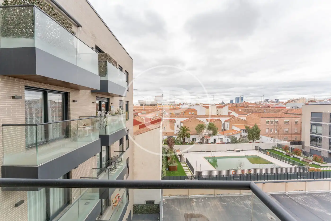 Terrasse von Wohnung zur Miete in Madrid mit Klimaanlage, Heizung und Privatgarten