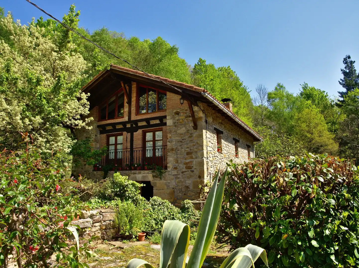 Vista exterior de Casa o xalet en venda en Orozko amb Terrassa i Moblat