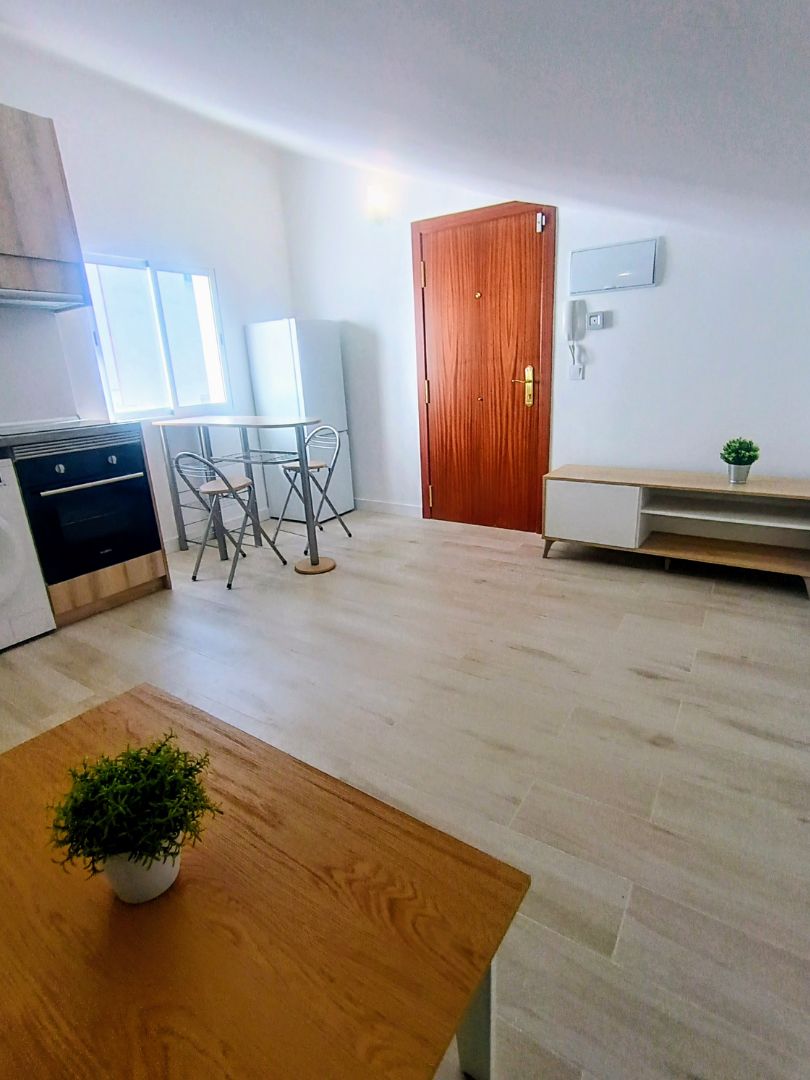 Bedroom of Apartment for sale in  Madrid Capital  with Heating