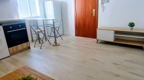 Foto 2 de Apartament en venda a Aluche, Madrid Capital