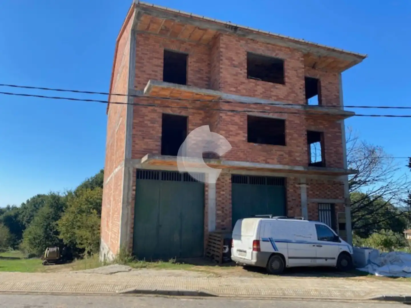 Vista exterior de Edificio en venta en A Merca  