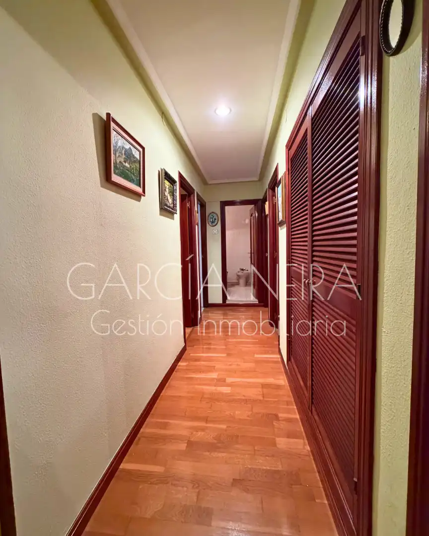 Piso en venta en Gijón  con Calefacción, Parquet y Amueblado