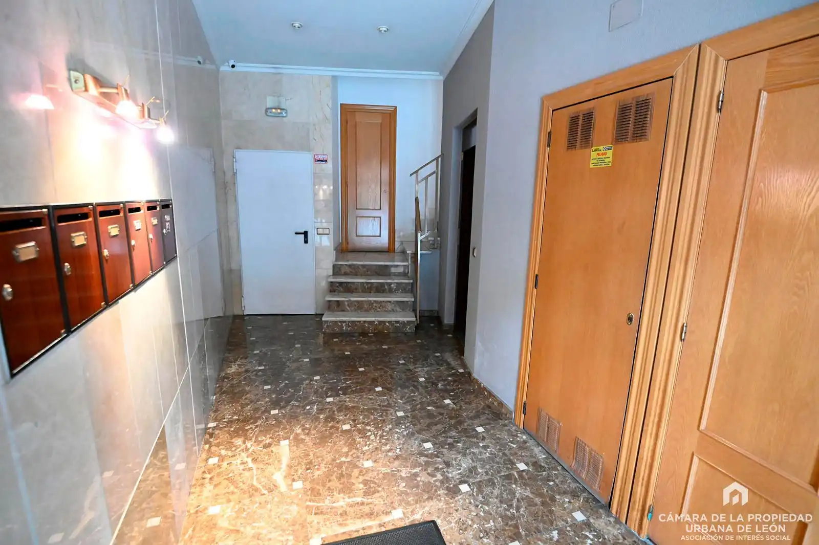 Piso en venta en León Capital  con Calefacción, Terraza y Trastero
