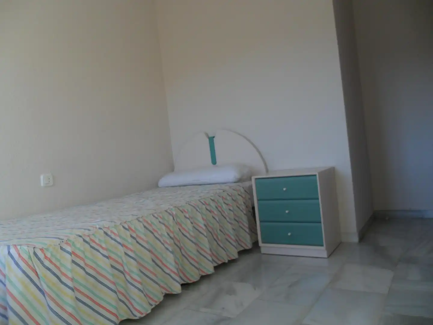 Bedroom of Flat for rent in Granada  with Terrace and Furnished