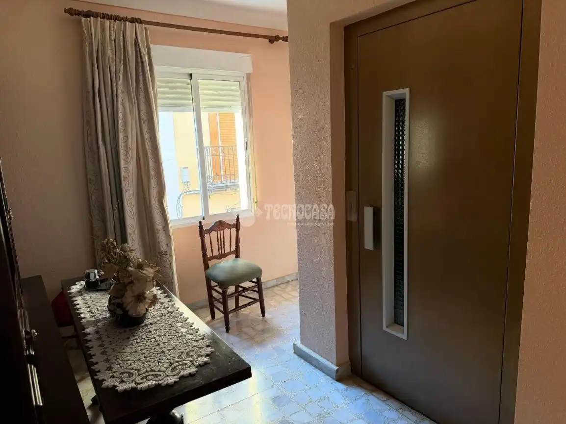 Habitación de Casa adosada en venta en Torredelcampo con Aire acondicionado, Terraza y Amueblado