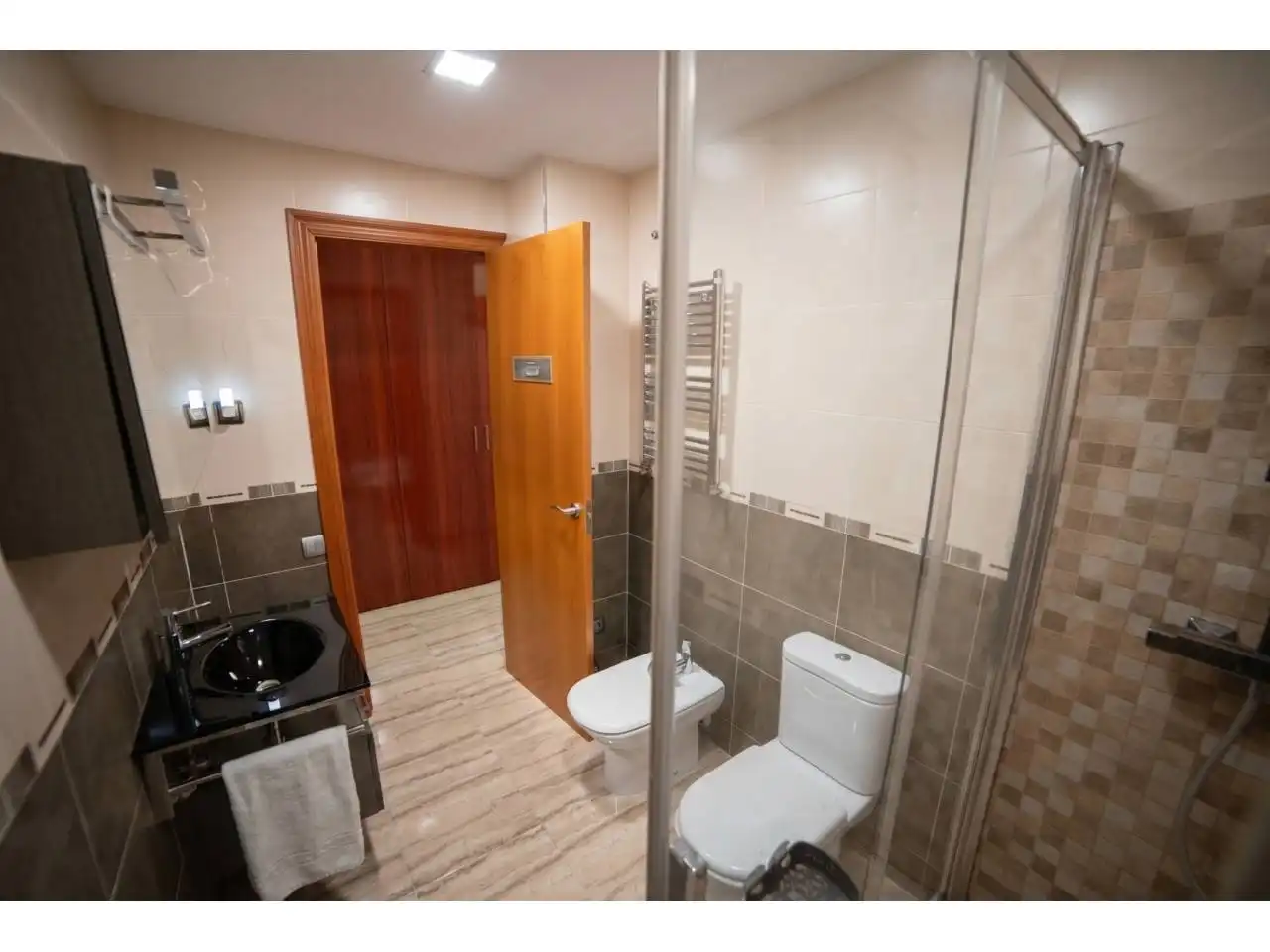 Baño de Piso en venta en Castellar del Vallès con Aire acondicionado, Calefacción y Terraza