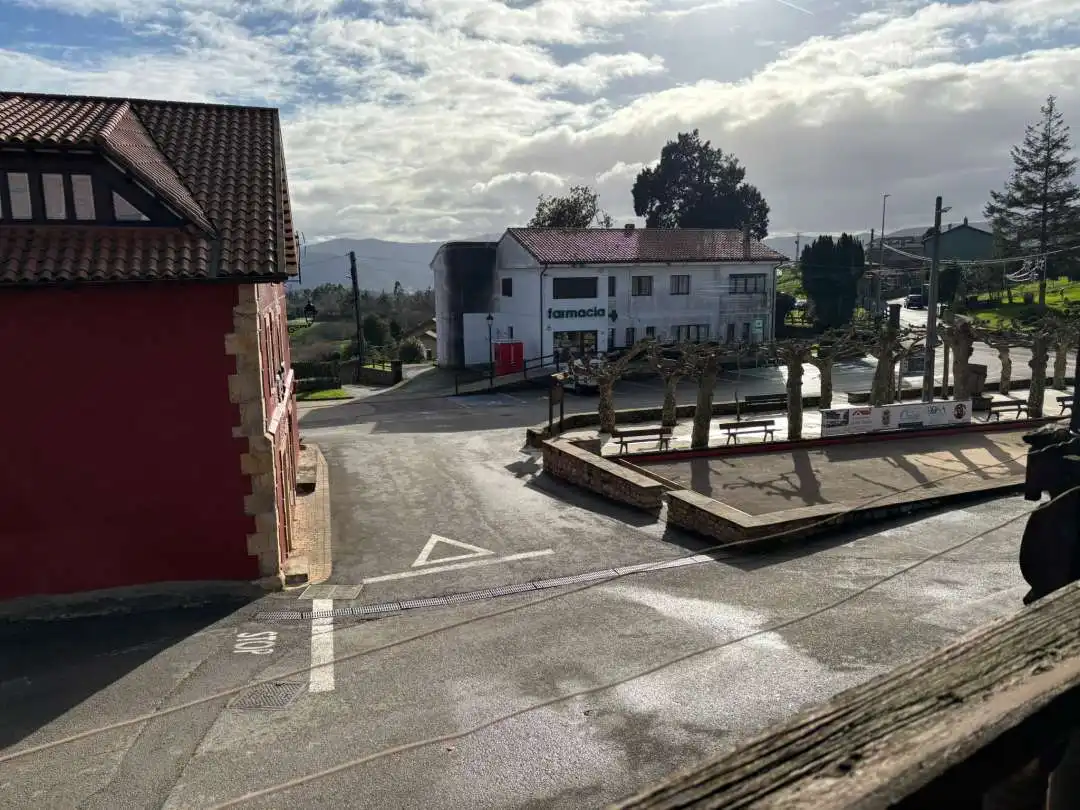 Vista exterior de Casa o chalet en venta en Udías