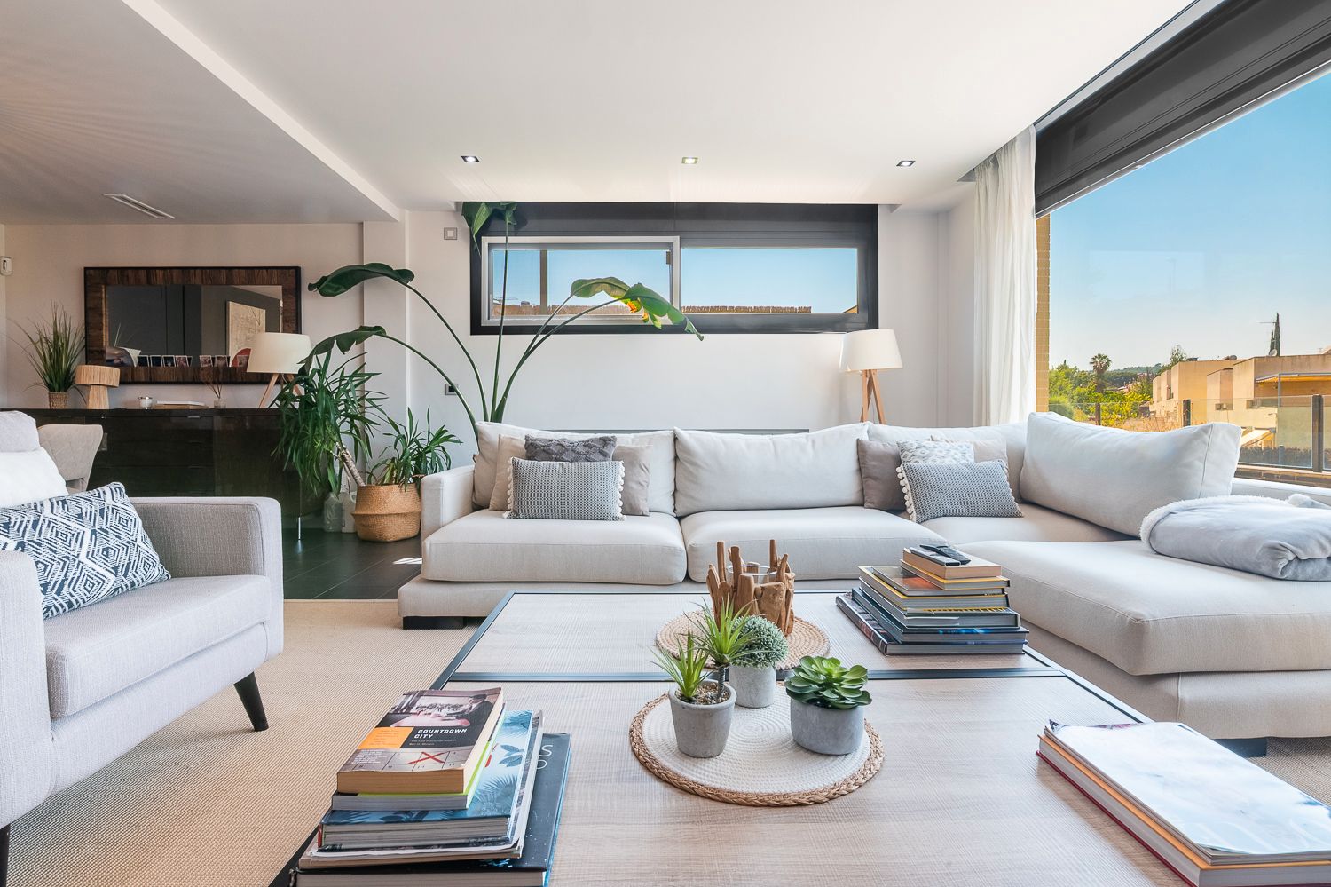 Living room of Single-family semi-detached for sale in Sant Quirze del Vallès  with Air Conditioner, Heating and Private garden