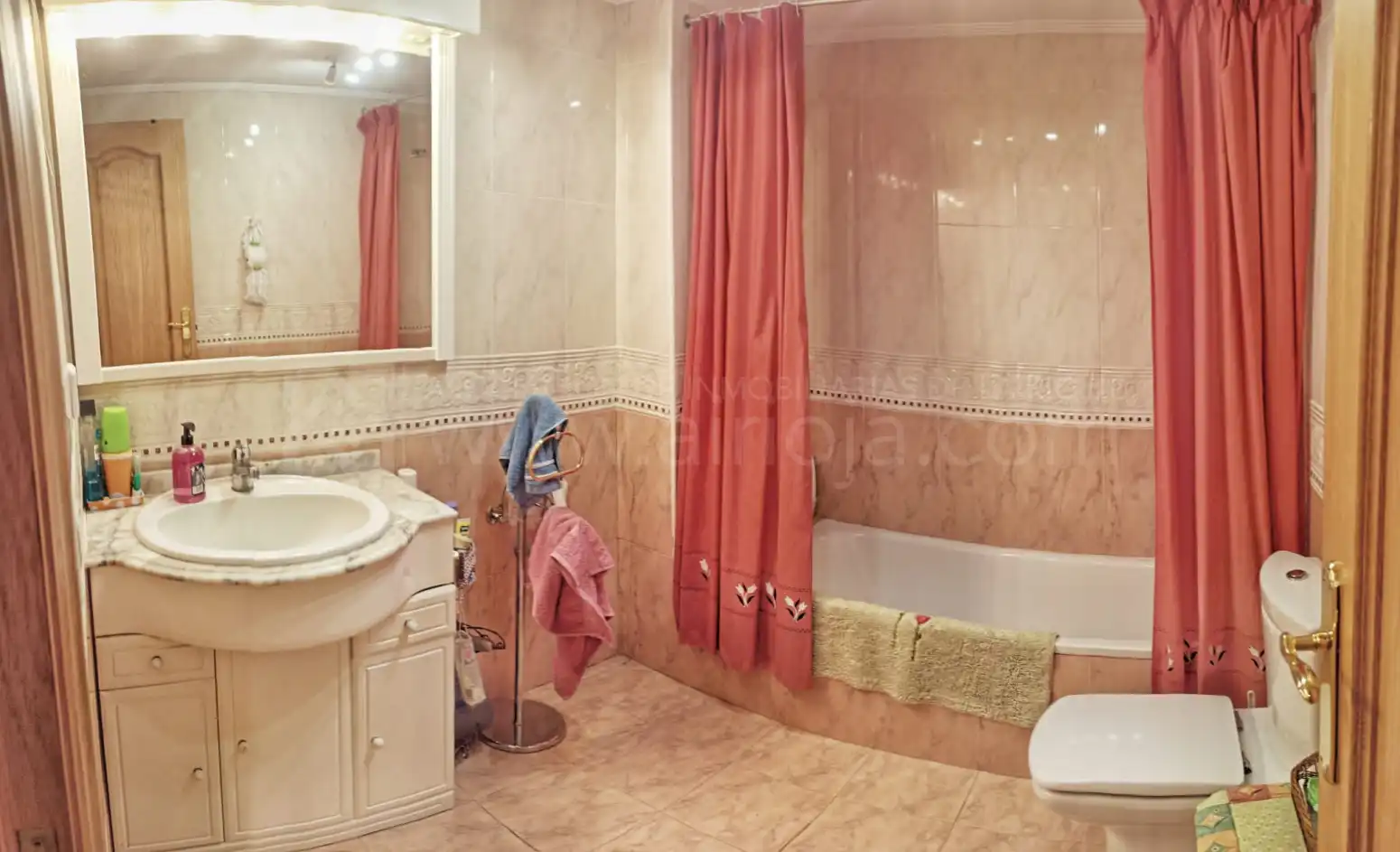 Baño de Casa o chalet en venta en Samaniego con Calefacción, Trastero y Amueblado