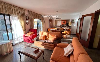 Living room of Flat for sale in Vilanova i la Geltrú  with Heating and Terrace