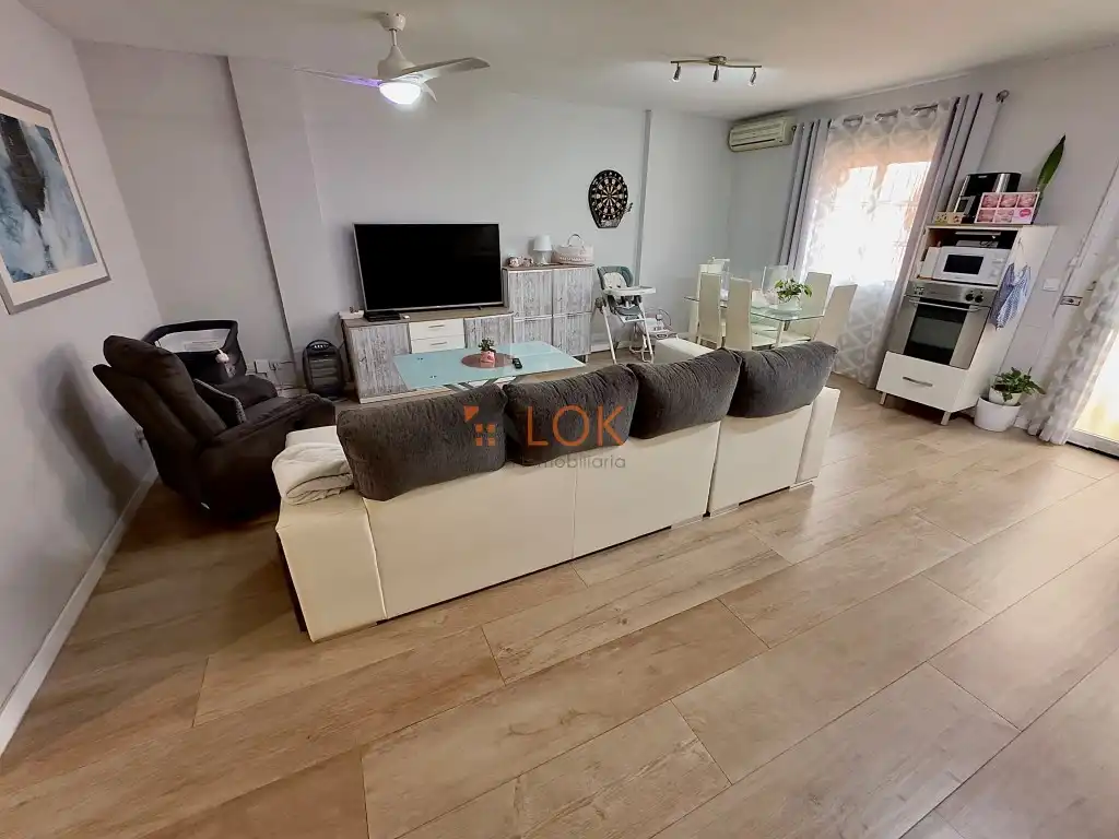 Houses for sale in Calle Antonio Jose Velasco, Churriana - El Pizarrillo - La Noria-Guadalsol