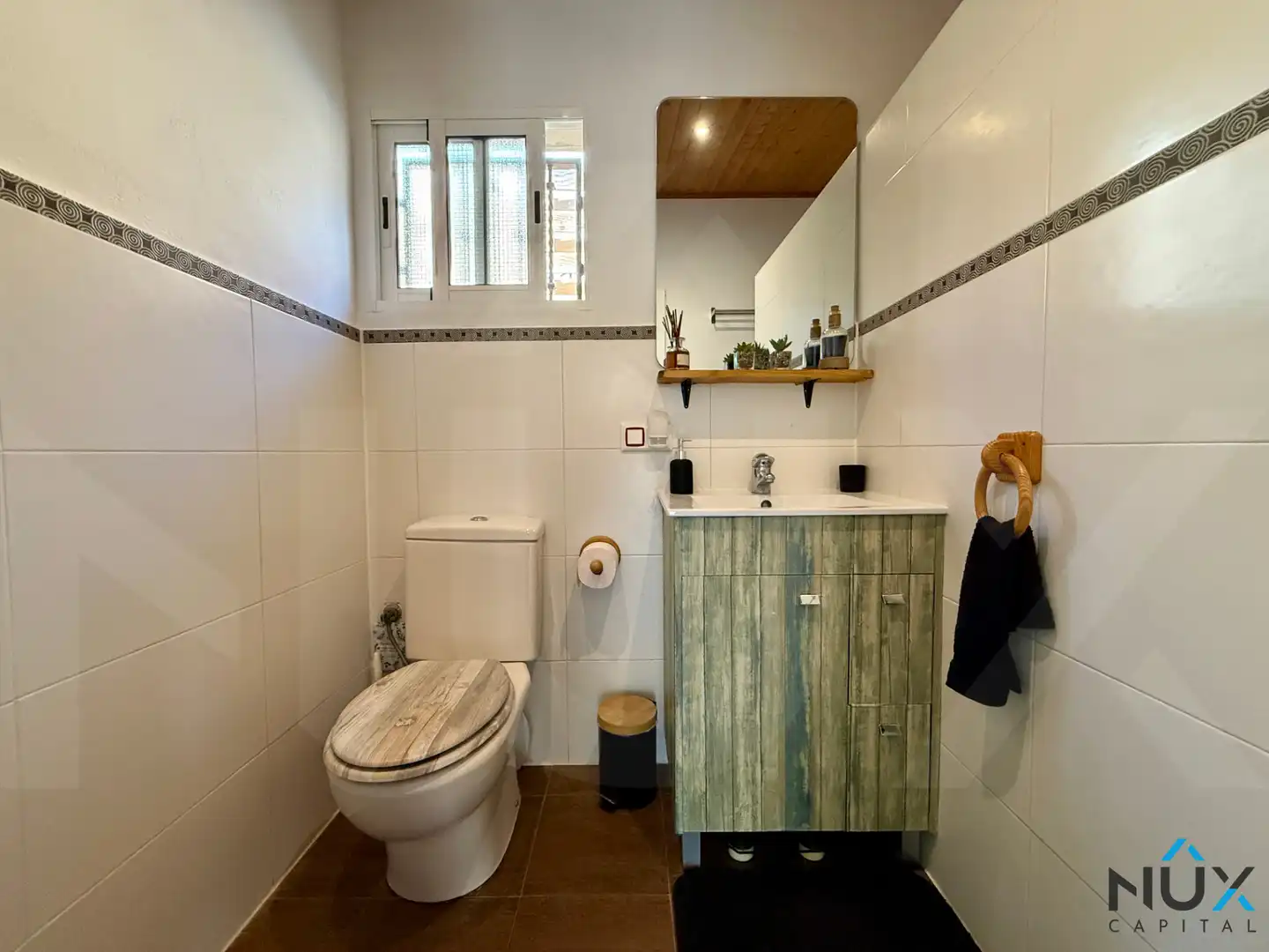 Bathroom of Houses for sale in Pedralba  with Air Conditioner, Heating and Private garden