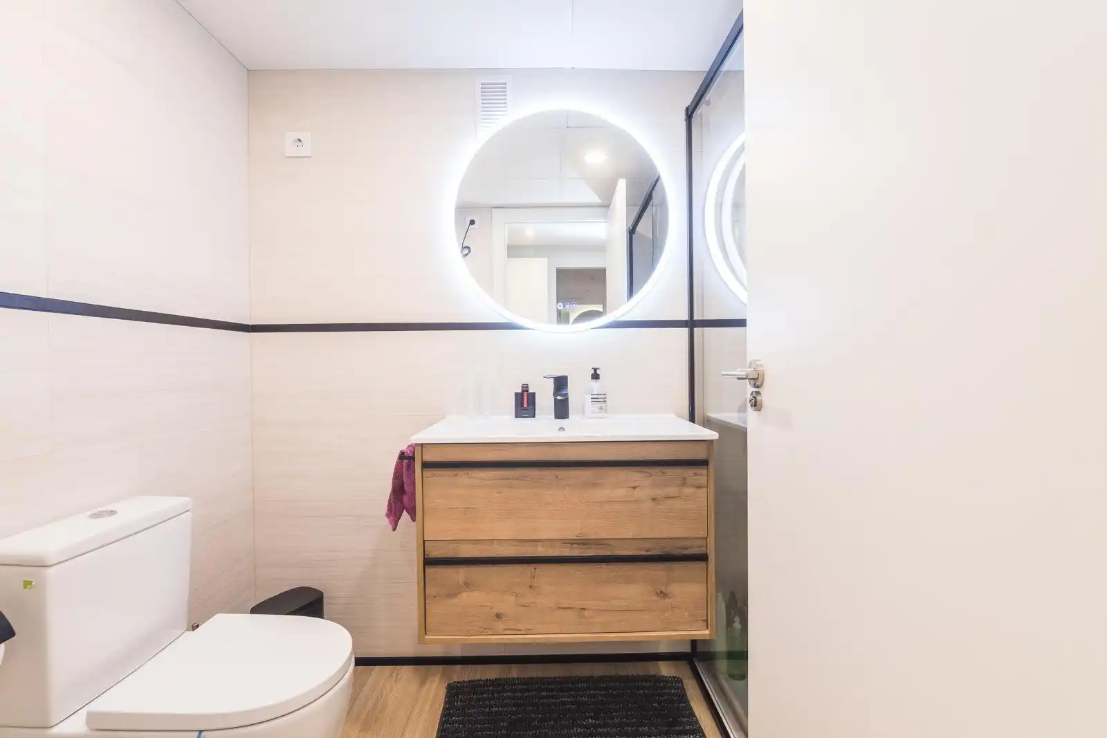 Baño de Piso en venta en Alicante / Alacant con Aire acondicionado, Calefacción y Trastero