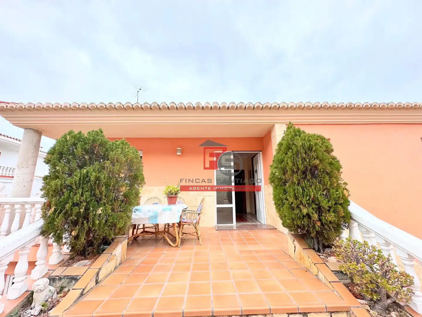 Vista exterior de Casa o xalet en venda en Cullera amb Jardí privat, Terrassa i Traster