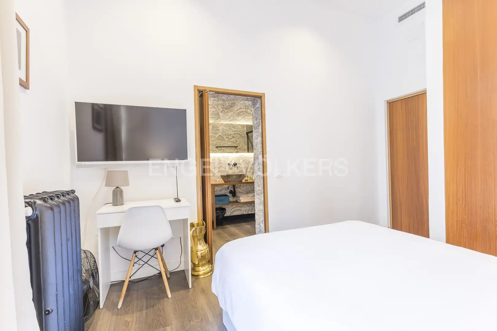 Bedroom of Flat for sale in Madrid  with Air Conditioner, Heating and Furnished