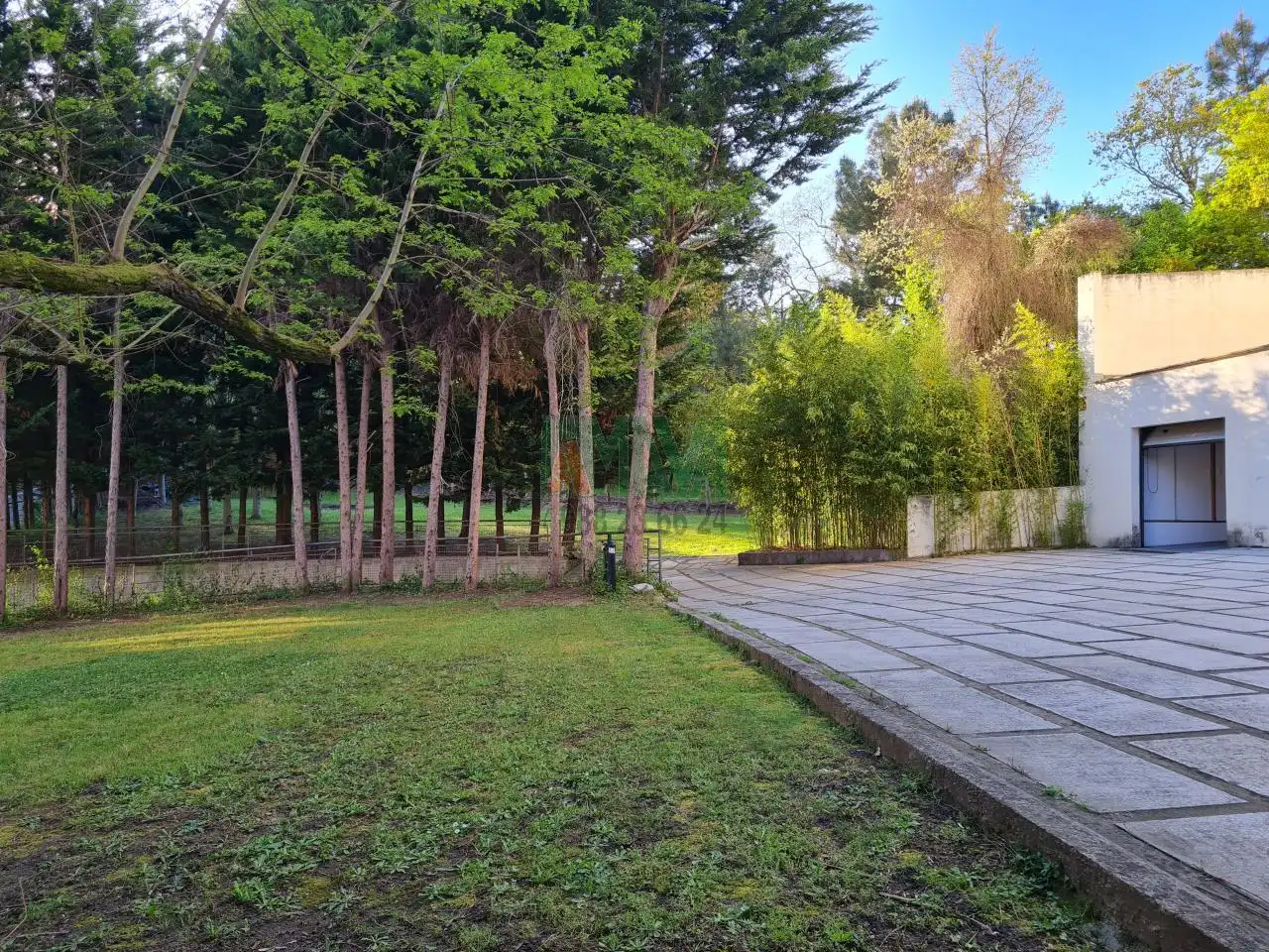 Jardín de Piso en venta en Barbadás con Calefacción, Trastero y Balcón