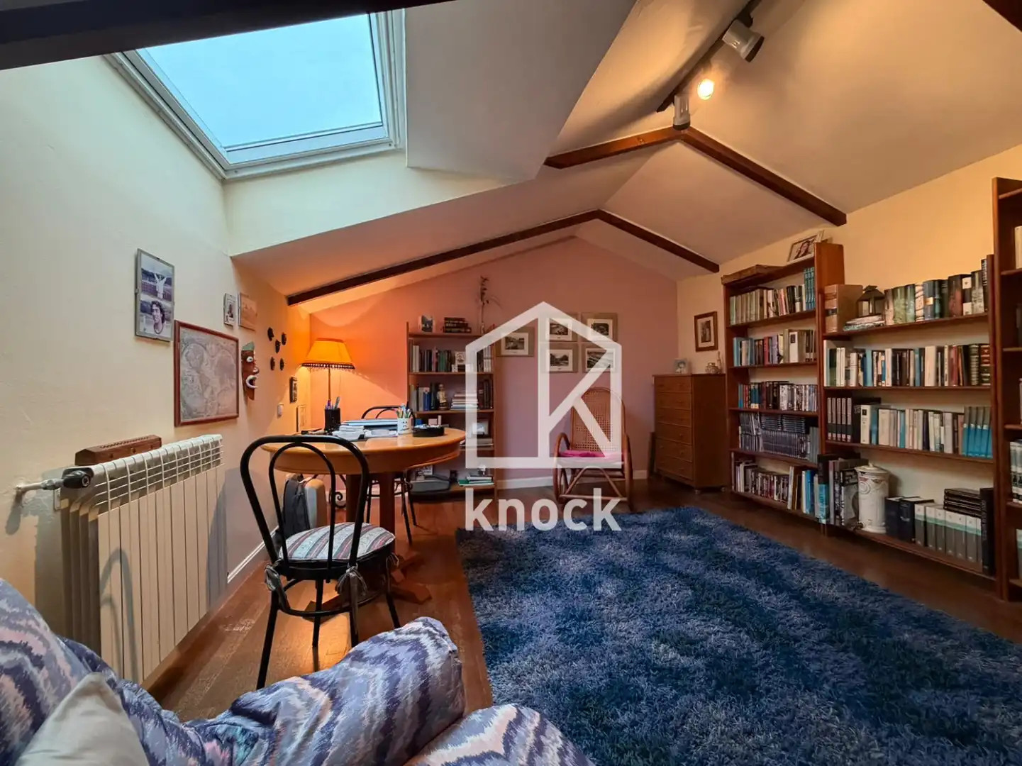 Sala d'estar de Casa o xalet en venda en Villaviciosa amb Calefacció, Jardí privat i Parquet