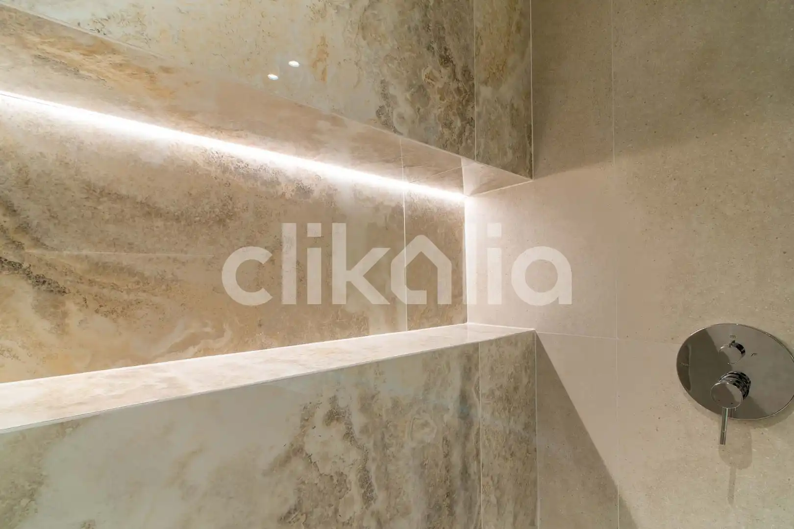 Baño de Piso en venta en Madrid con Aire acondicionado, Calefacción y Terraza